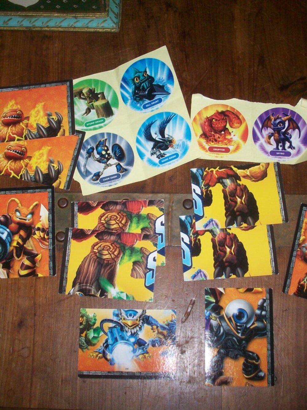 skylanders  giants Topps cards Dual Sided and Stickers lot